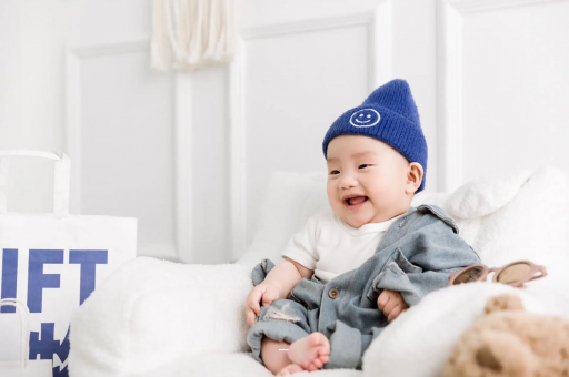 深圳宝宝多久开始攒肚